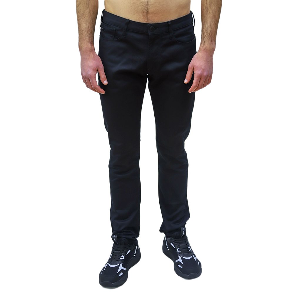 8N1J06-1NJ9Z-0999-1 EMPORIO ARMANI MEN SLIM-FIT J06 LOW RISE JEANS BLACK - Image 1
