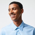 LACOSTE  MEN'S REGULAR FIT SOLID COTTON SHIRT LIGHT BLUE - Image 2