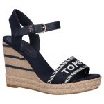 TOMMY HILFIGER WOMAN LOGO STRAP HIGH WEDGE SANDALS SPACE BLUE