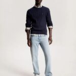 TOMMY HILFIGER MEN CLASSIC CABLE CREW NECK RELAXED FIT JUMPER DESERT SKY - Image 2