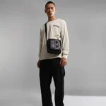 NAPAPIJRI HAPPY CROSS PKT  BLACK - Image 4