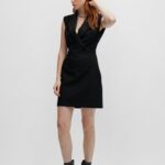 HUGO WOMAN KAMILIAS SLIM-FIT TAILORED DRESS WITH LAPELS AND LOGO PATCH BLACK - Image 4