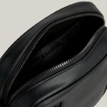 TOMMY HILFIGER MEN TH MODERN SMALL REPORTER BAG BLACK - Image 4