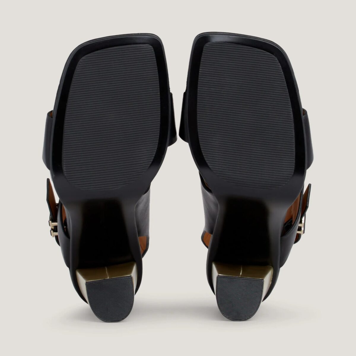 TOMMY HILFIGER WOMAN TH MONOGRAM LEATHER BLOCK HEEL SANDALS BLACK - Image 4