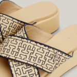 TOMMY HILFIGER WOMAN TH MONOGRAM RAFIA WEDGE FLATFORM SANDALS NEUTRAL - Image 2