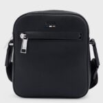 BOSS MAN RAY-NS REPORTER BAG IN GRAINED FAUX LEATHER BLACK