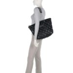 KARL LAGERFELD WOMEN'S K/SIGNATURE KUILT ΤΟΤΕ BLACK - Image 6