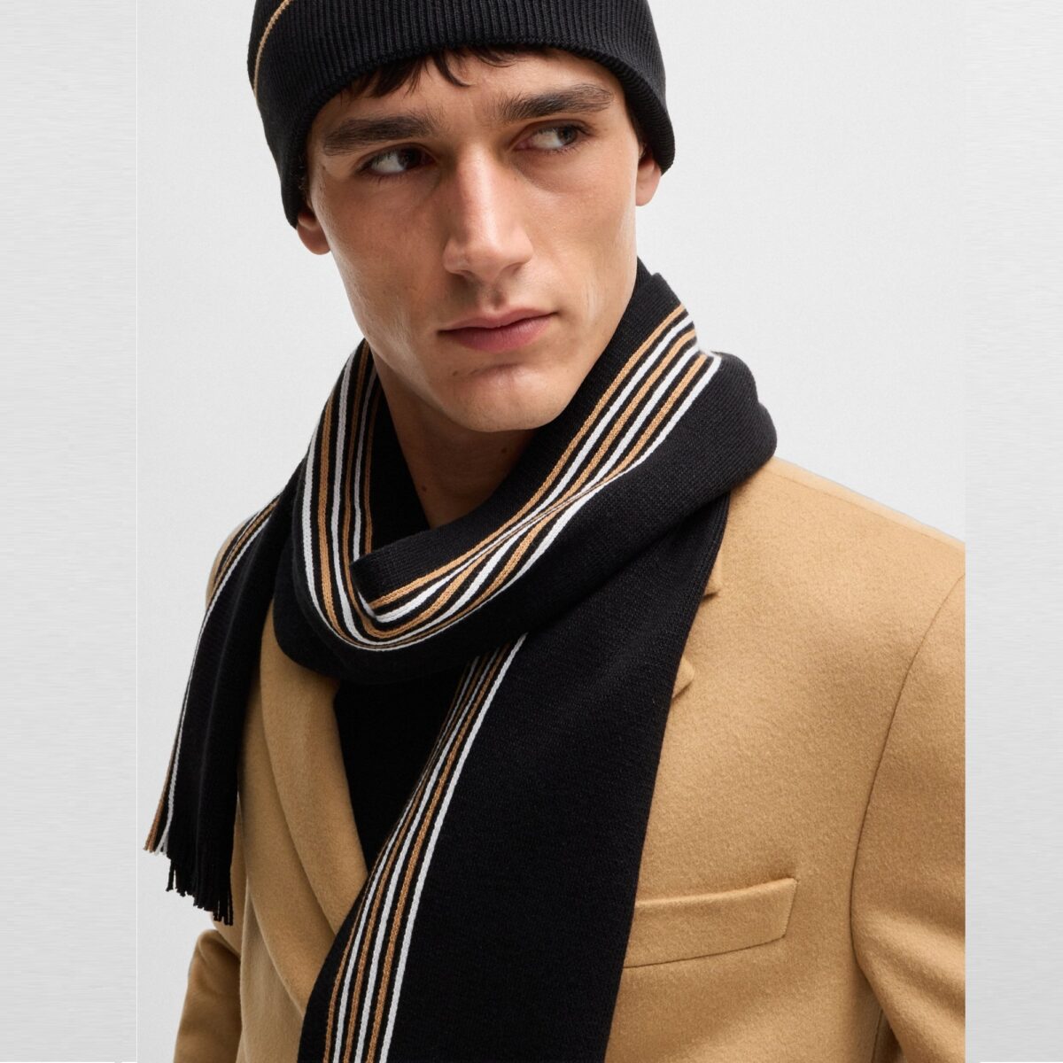 BOSS MEN RASCHEL-KNIT SCARF AND HAT SET IN GIFT BOX BLACK - Image 2