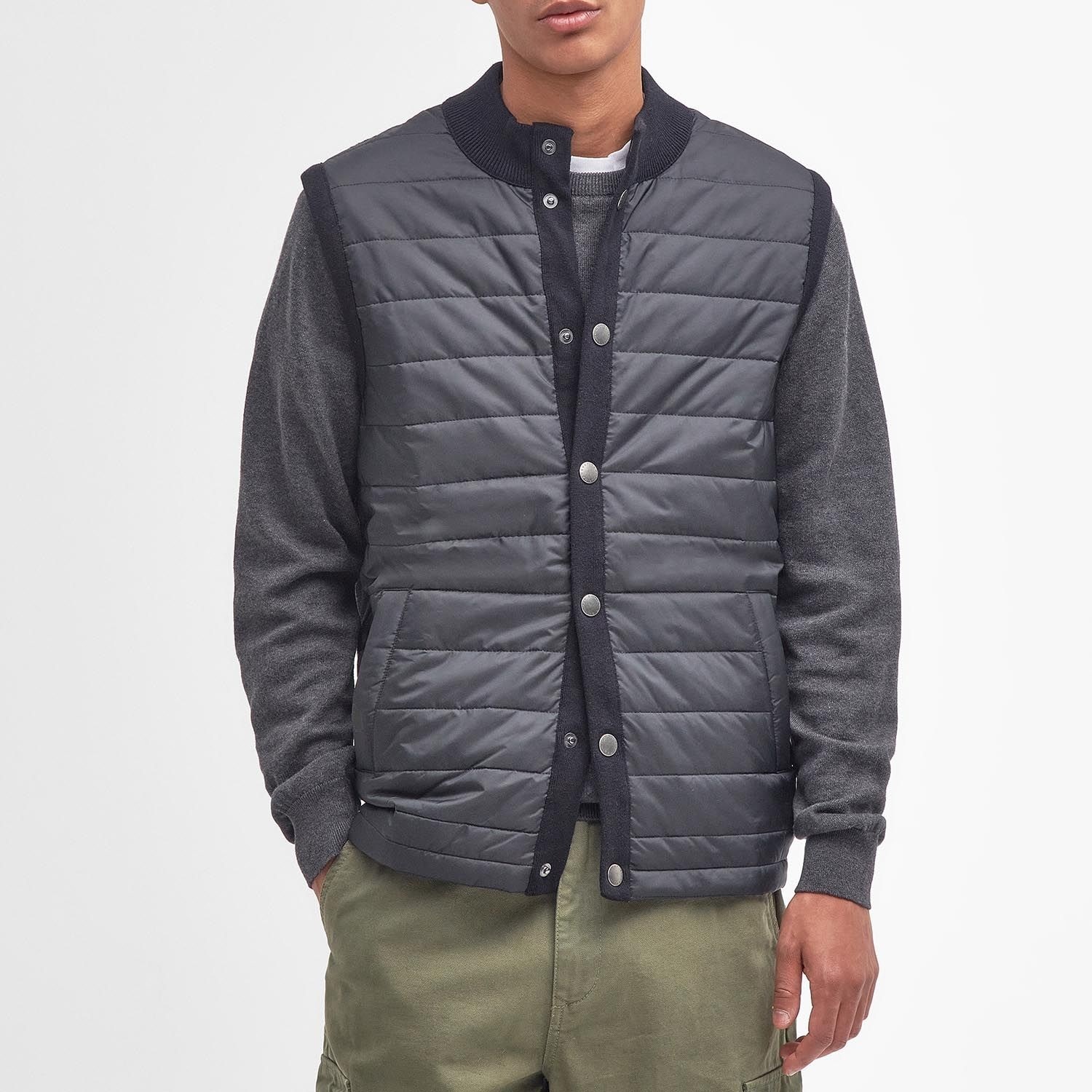 MKN0920BK31-1 BARBOUR MEN ESSENTIAL GILET BLACK - Image 1