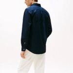 TOMMY HILFIGER MEN TH FLEX REGULAR FIT POPLIN SHIRT DESERT SKY - Image 2