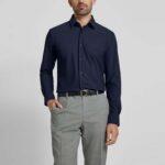 BOSS MEN'S REGULAR FIT BUSINESS SHIRT WITH KENT C1-222 DARK BLUE