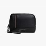 TOMMY HILFIGER MEN'S PEBBLE GRAIN CENTRAL POUCH BLACK