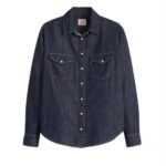 LEVI’S® WOMEN'S ICONIC WESTERN LINEN DENIM SHIRT-BLUE - Image 3