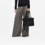 KARL LAGERFELD WOMEN'S K/SKUARE EW MD TOTE GRAINY BLACK-NICKEL - Image 5