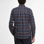 BARBOUR MEN'S KYELOCH TAILORED TARTAN SHIRT MIDNIGHT OAK TARTAN - Image 2