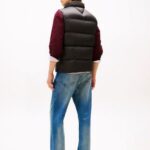 TOMMY HILFIGER MEN'S SLEEVELESS WATER REPELLENT DOWN PUFFER GILET BLACK - Image 2