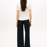TOMMY HILFIGER WOMAN'S T-SHIRT SLIM WITH VARSITY CREST ECRU - Image 2