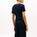 TOMMY HILFIGER WOMAN'S FLAG EMBROIDERY V-NECK SLIM T-SHIRT NOS DESERT SKY - Image 2