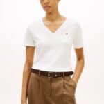 TOMMY HILFIGER WOMAN'S FLAG EMBROIDERY V-NECK SLIM T-SHIRT ECRU