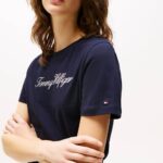 TOMMY HILFIGER WOMAN'S NOS SCRIPT REGULAR C-NK SS NOS DESERT SKY - Image 3