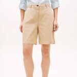 TOMMY HILFIGER WOMEN'S BLEND CHINO SHORTS BEIGE - Image 3