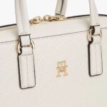 TOMMY HILFIGER WOMAN'S TH MONOGRAM CROSSBODY BAG SOFT CREAM - Image 3