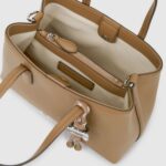KARL LAGERFELD WOMEN'S IKON SMOOTH SM TOTE MUSHROOM BROWN - Image 2