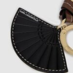 KARL LAGERFELD K/LETTERS FAN CHARM FRIAR BROWN - Image 3