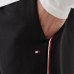 TOMMY HILFIGER MEN'S GLOBAL STRIPE SWEATSHORT BLACK - Image 4