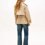 TOMMY HILFIGER WOMEN'S WATER REPELLENT RELAXED SHORT TRENCH COAT BEIGE - Image 2