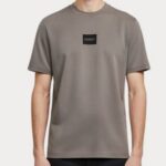 HUGO MEN'S COTTON-JERSEY T-SHIRT WITH TORTOISESHELL LOGO PATCH LIGHT PASTEL BROWN
