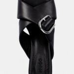 HUGO WOMEN'S LOW-HEELED LEATHER FLIP FLOPS AMARYL BLACK - Image 2