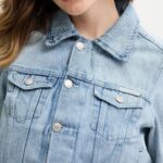 JUICY COUTURE WOMEN STRETCH DENIM FITTED JACKET WITH JUICY DIAMANTE LIGHT WASH - Image 2